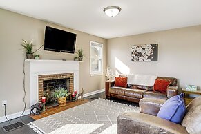 2 Mi to UD: Pet-friendly Home w/ Fenced Yard!