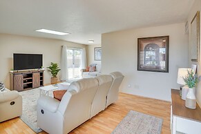 5 Mi to Saguaro National Park: Desert Gem w/ Pool!