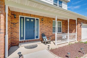 1/2 Mi to Lake Geneva: Home w/ Game Room