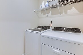 9 Mi to Old Salem: Spacious Family Home w/ Yard!