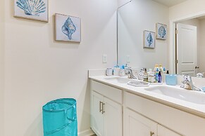 9 Mi to Old Salem: Spacious Family Home w/ Yard!