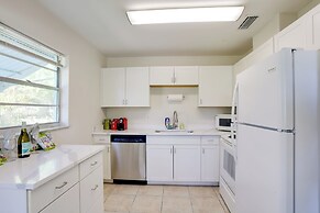 2 Mi to Hobe Sound Beach: Townhome w/ Lanai