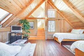 Private Beach + Deck: Serene Lake Michigan Retreat