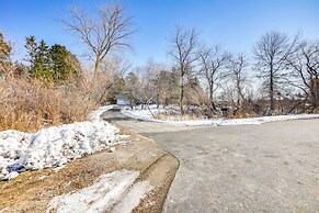 Private Beach + Deck: Serene Lake Michigan Retreat