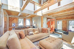 Private Beach + Deck: Serene Lake Michigan Retreat