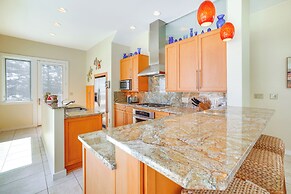 Private Beach + Deck: Serene Lake Michigan Retreat