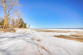 Private Beach + Deck: Serene Lake Michigan Retreat