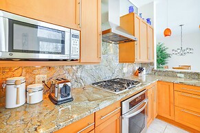 Private Beach + Deck: Serene Lake Michigan Retreat