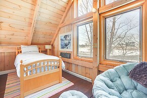 Private Beach + Deck: Serene Lake Michigan Retreat