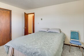 Walk to River: Downtown Pierre Apartment