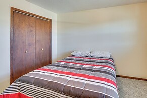 Walk to River: Downtown Pierre Apartment