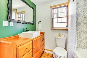 3 Mi to Hanging Rock State Park: Outdoor Haven!