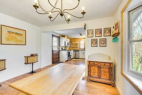 3 Mi to Hanging Rock State Park: Outdoor Haven!