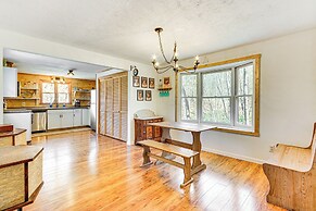 3 Mi to Hanging Rock State Park: Outdoor Haven!