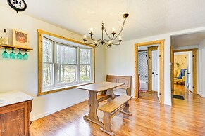 3 Mi to Hanging Rock State Park: Outdoor Haven!