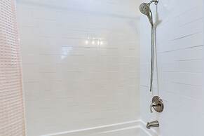 Pocono Mountain Family Home w/ Deck + Grill