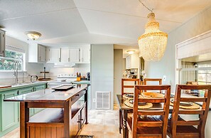 Day Trip to Disney: Lush Home w/ Outdoor Spaces!