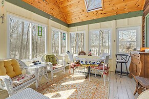 Waterfront Home w/ Boat Dock & Sunroom in Gardiner