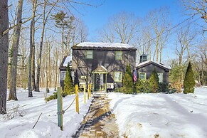 Waterfront Home w/ Boat Dock & Sunroom in Gardiner