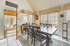 Waterfront Home w/ Boat Dock & Sunroom in Gardiner