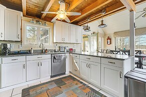 Waterfront Home w/ Boat Dock & Sunroom in Gardiner