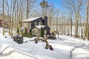 Waterfront Home w/ Boat Dock & Sunroom in Gardiner