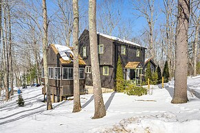 Waterfront Home w/ Boat Dock & Sunroom in Gardiner