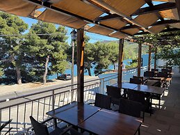 Max Gastro Beach House