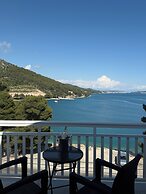 Max Gastro Beach House