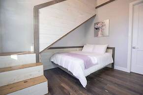 Twice Charmed 8 Bedroom Townhouse