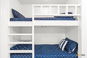 Beauty By The Bay K702 1 Bedroom Condo