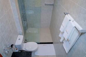 Clayton Luxury Suite