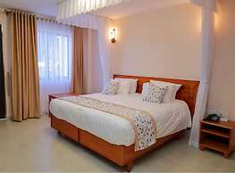 Clayton Luxury Suite