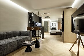 Cama Luxury Suites Kavouri