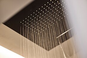 Cama Luxury Suites Kavouri