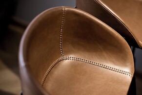 Cama Luxury Suites Kavouri