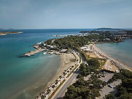 Cama Luxury Suites Kavouri