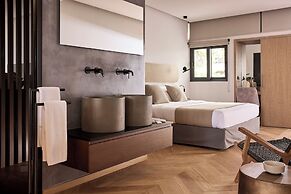 Cama Luxury Suites Kavouri