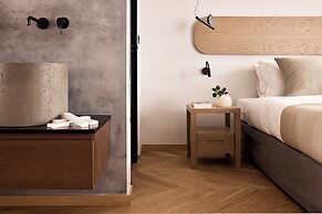 Cama Luxury Suites Kavouri