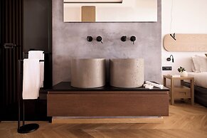 Cama Luxury Suites Kavouri