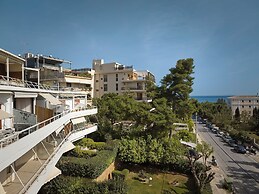 Cama Luxury Suites Kavouri