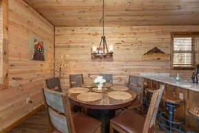 Dreamy Bear Lodge in Gatlinburg