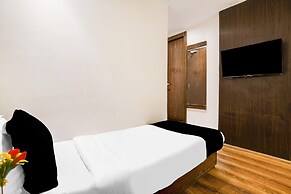 Cozy Stays Andheri Near Western Express Highway