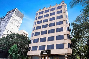 Cozy Stays Andheri Near Western Express Highway