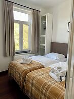 Le Baron Apartments