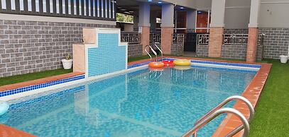 ADJ ROYALTY HOTELS & SUITES LTD