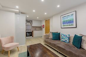 Destination Edinburgh Apartments- Southside Apartments