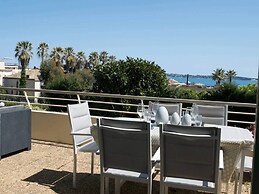 Apartment in Golfe Juan With Sea View