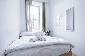 Cozy Room Shared Apt Millennium Tower