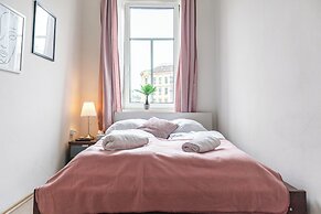 Cozy Room Shared Apt Millennium Tower